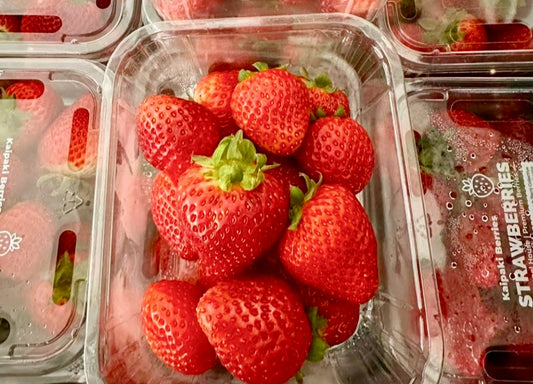 (Strawberries - Sweetly juicy Kaipaiki